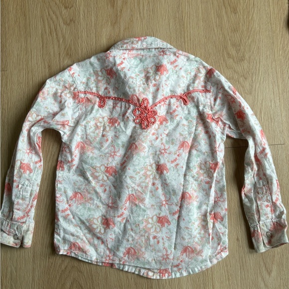 Wrangler girls western button up 4T - Picture 2 of 3